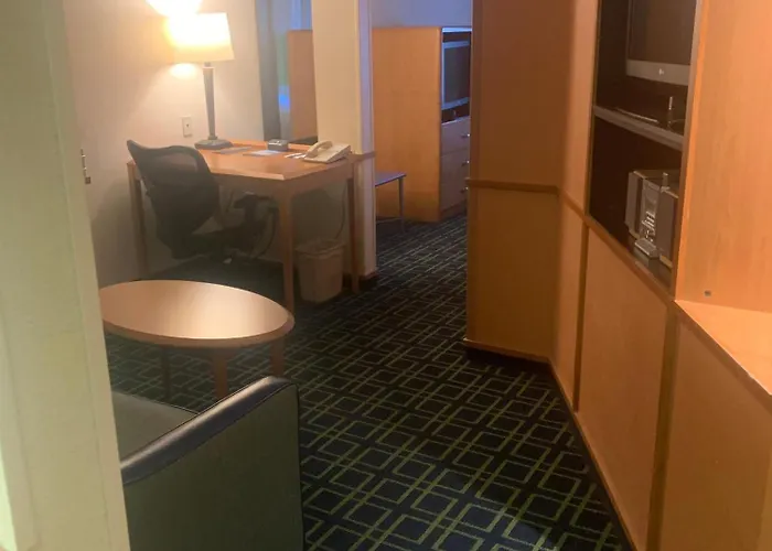 Hotel Fairfield And By Marriott 3*