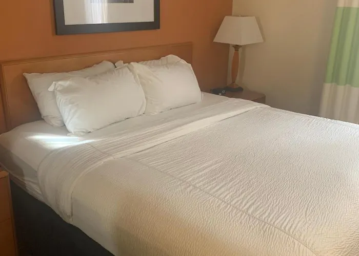 Fairfield And By Marriott 3* Marion
