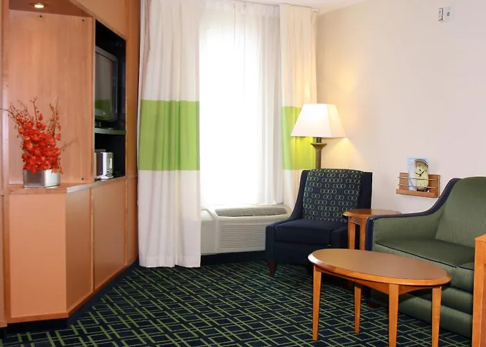 Hotel Fairfield And By Marriott Marion