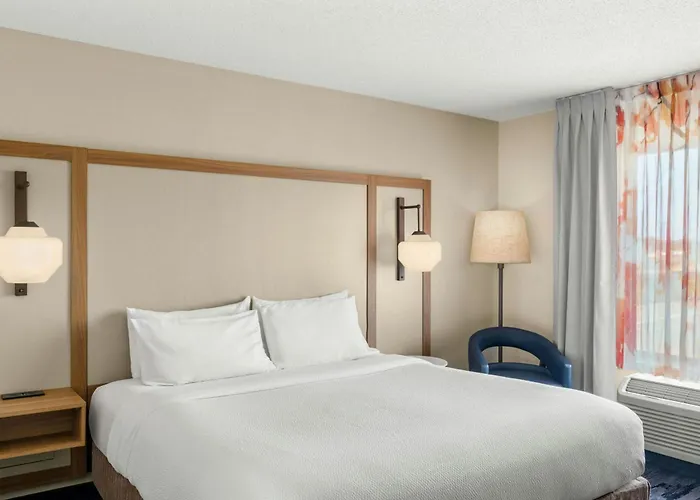 Hotel Fairfield And By Marriott 3*
