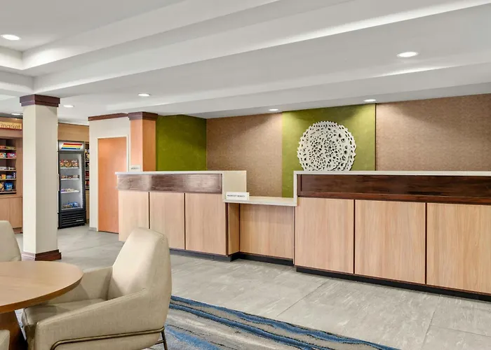 Fairfield And By Marriott 3*