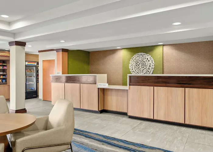Hotel Fairfield And By Marriott 3*