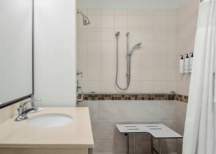 Fairfield And By Marriott 3*