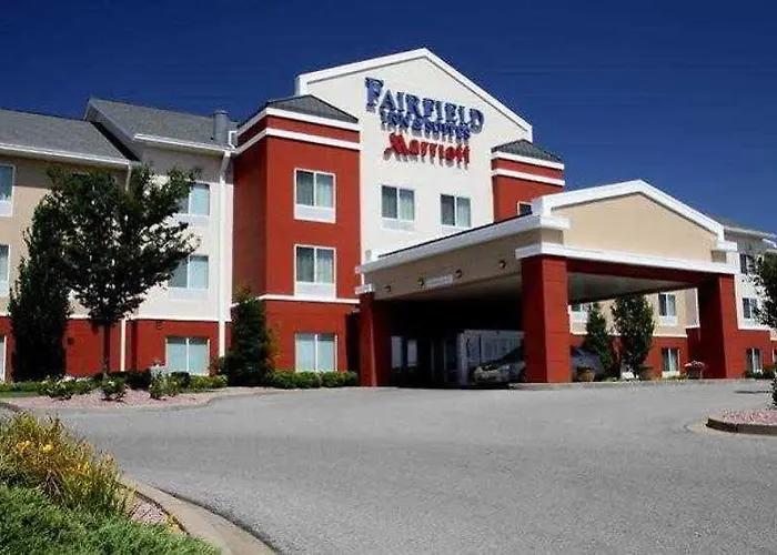 Hotel Fairfield And By Marriott